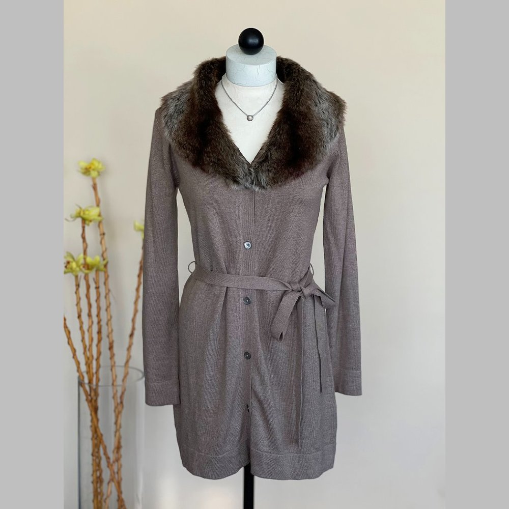 LIKE NEW Karen Kane Long Button-Up Sweater Cardigan Removable Faux Fur Collar